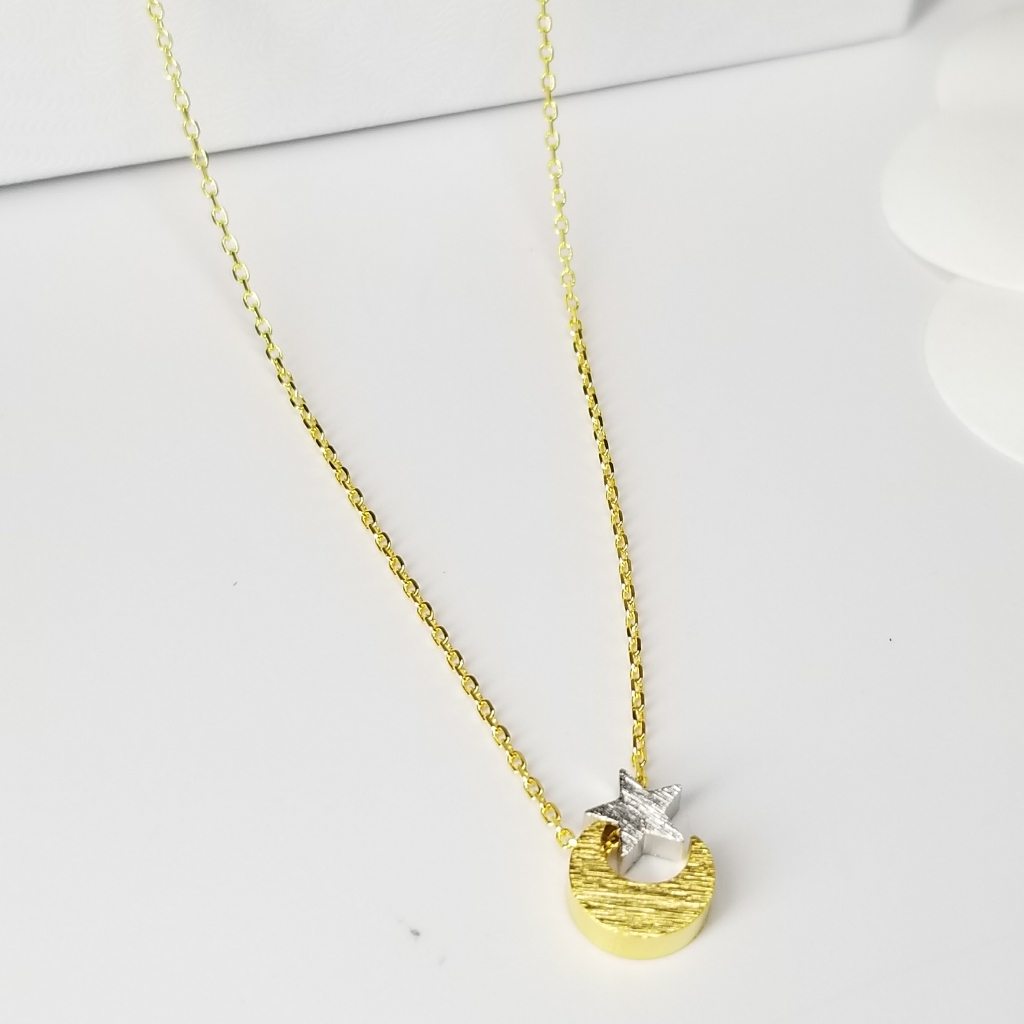 Nwt Trendy Two Tones Moon Star Choker Necklace